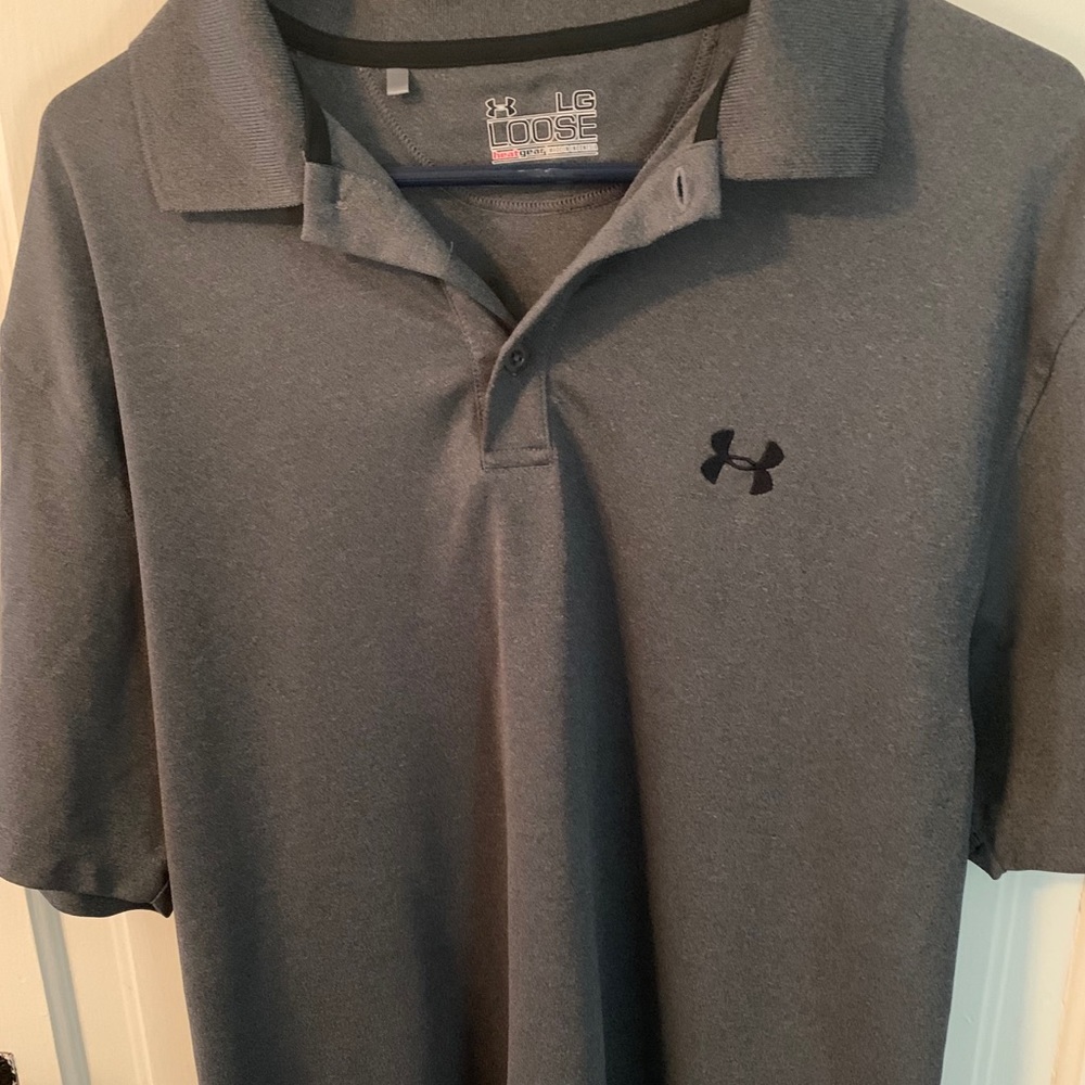 large loose under armor dry fit shirt